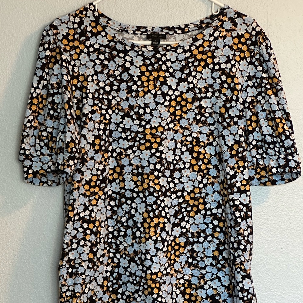 Ann Taylor Loft Floral Puff Short Sleeved Blouse, Size Large - Picture 5 of 9